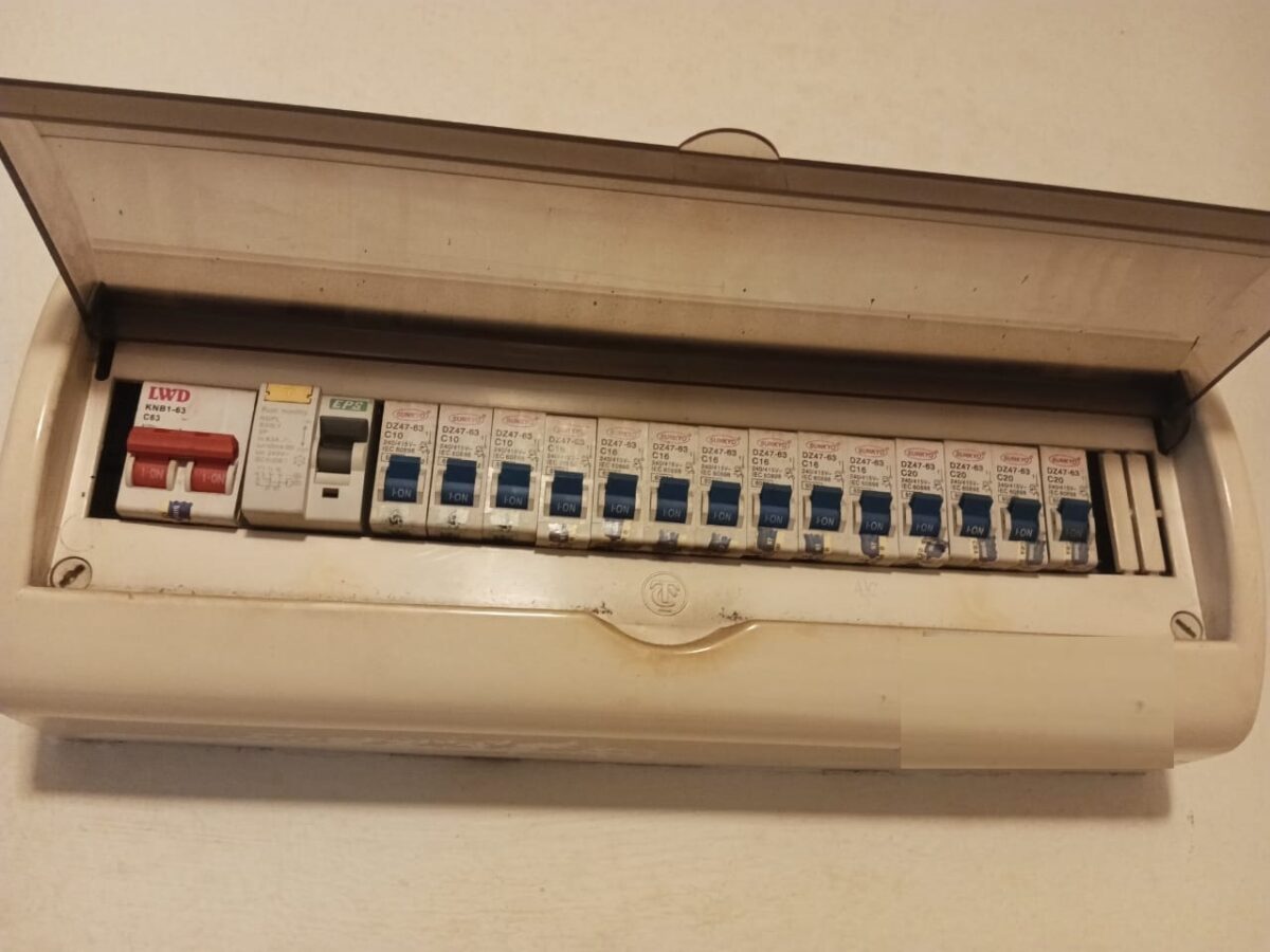 Baiki & Ganti Kotak DB untuk Rumah Teres Shah Alam